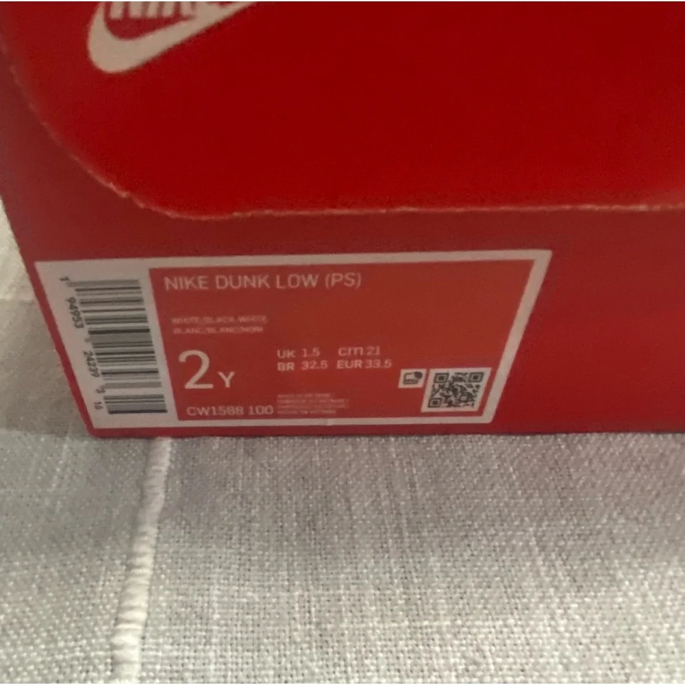 Nike Dunk Low Panda Black/White Kids Sneakers - SZ 2 Y - Picture 7 of 8